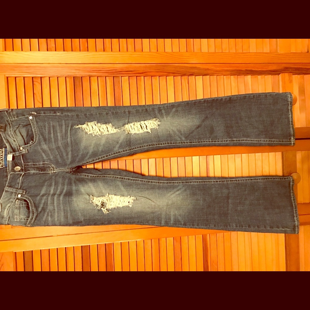 Women’s Refuge Runway everyday bootcut Jeans